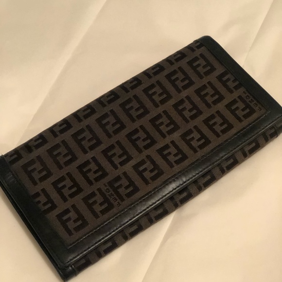 Fendi Handbags - 🌟Authentic Fendi monogram wallet🌟